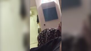 Mi stai facendo tirare il cazzo te lo giuro