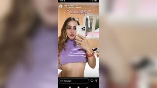 Selfie ragazza biond ain perizoma