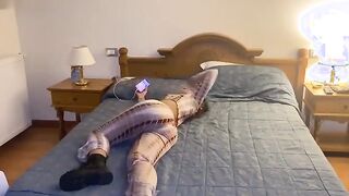 Fidanzata scopata a pecora con le mestruazionei (Dialoghi Italiani)