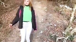 Se arriva qualcuno ci becca subino! Ma no succhiamelo dai