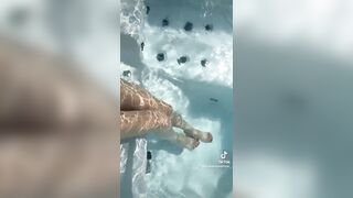 Giulia Diamond relax in bikini Tikrok