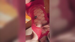 Biondina con belle tettone OF