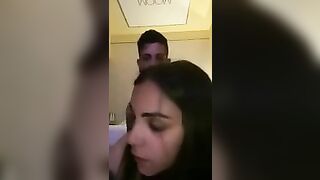 Stai godendo puttanella?