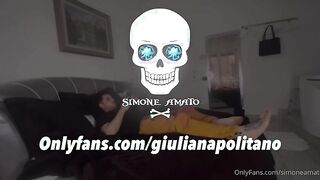 Cornifica il suo fidanzato con il compagno di stanza