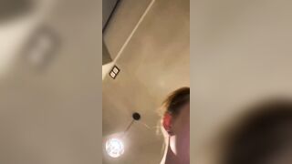 Napoletana cavalca il cazzo di suo marito