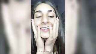 Prerisco il cazzo che la sborra - Teen italiana troia