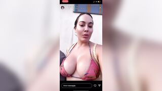 Paola Saulino Napoletana tettona in bikini