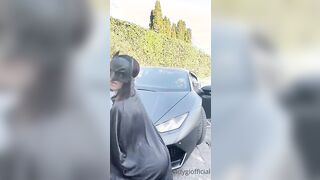 Mady batgirl tettona OF