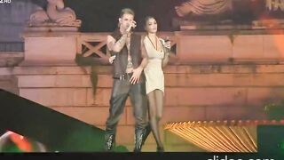 La bellissima Rose Villain sul palco del #TIMSummerHits