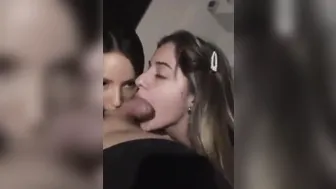 Ragazzine succhiano video porno su ItPornIt