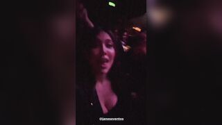 Wanda Nara scatenata in discoteca