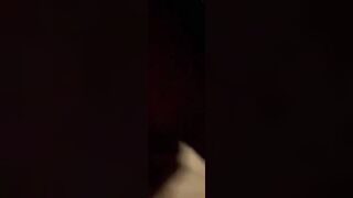 Sono piena te la schizzo la macchina