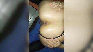 Milf italiana a pecorina lo vuole nel culo