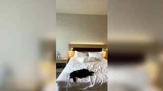 Regina Kinghar si spoglia nuda Onlyfans