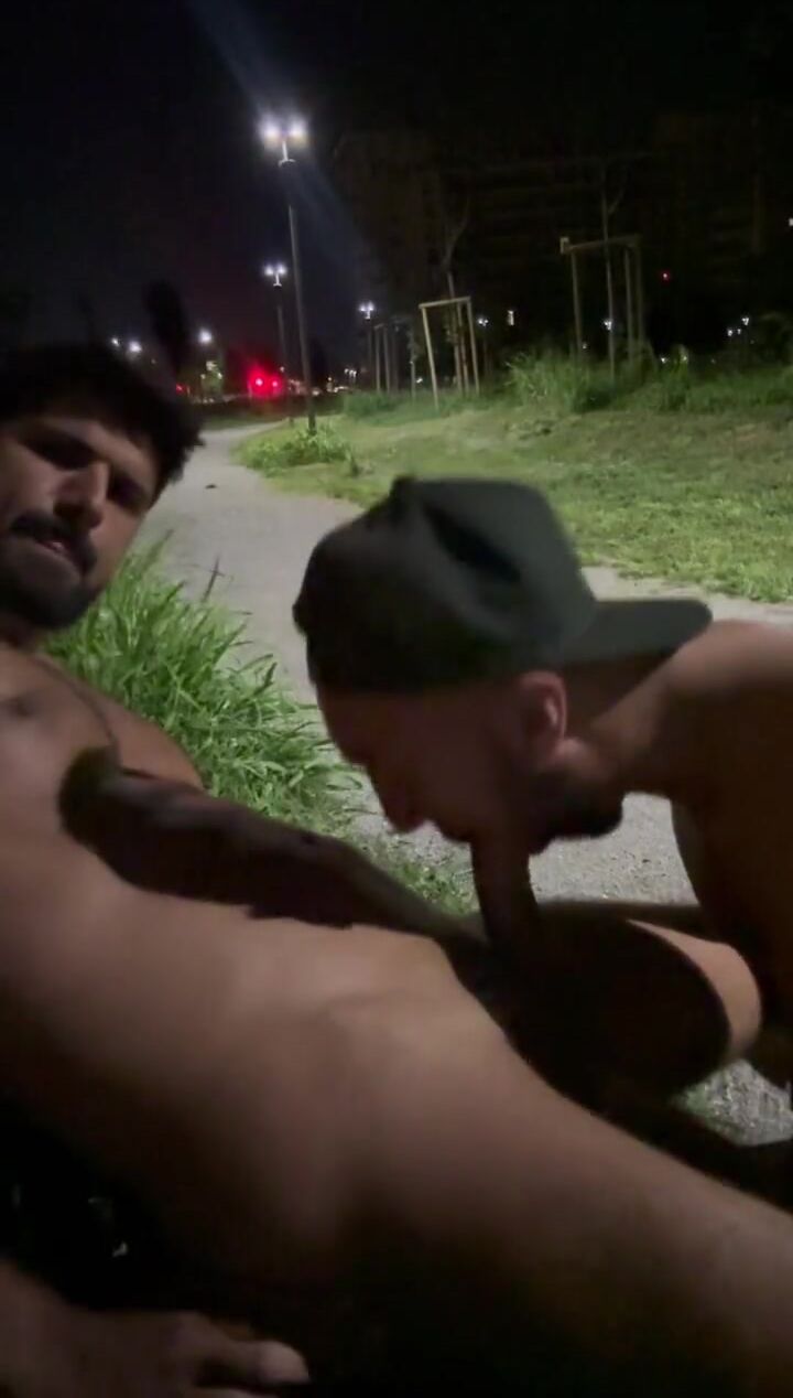 Pompino amatoriale gay italiani all'aperto