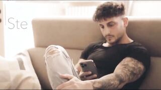 Modella italiana scopata forte da ragazzo tatuato