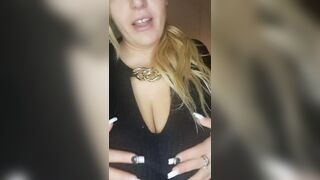 Napoletana esce le grosse zinne