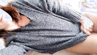 Ragazza italiana si mostra tutta nuda