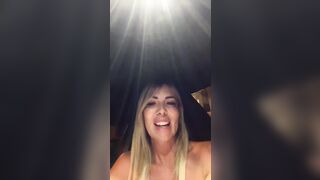 Carsex per eccitare e far segare i fans Parte 2