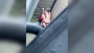 Beccati che scopano in pubblico