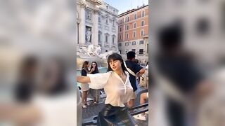 Martina tette outdoor a Roma