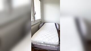 Bella piena Tette grosse e culo enorme