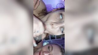 C'ho l'ansia con voi due troiette che me lo succhiate