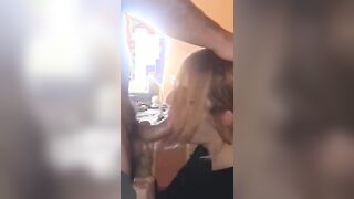 Avevo voglia di un bel pompino e lei me lo succhia