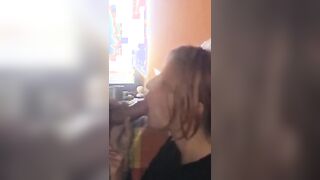 Avevo voglia di un bel pompino e lei me lo succhia