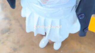 La capa si fa scopare come una troia dal dipendente che le viene in faccia