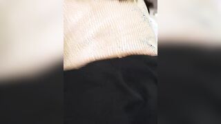 La troia si apre le chiappe e si fa scopare a pecora