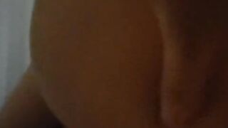 Guarda bene come mi scopo tua moglie