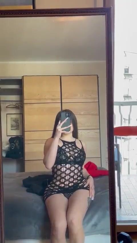 Selfie zoccoletta italiana