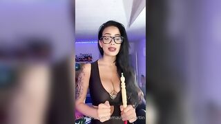 Domani vi comunico la data della lve con la banana