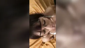 Guarda la telecamera e non l'ucello stronza