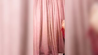 Emanuela in camerino minigonna e stivali in pelle