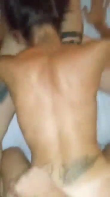 Threesome italiano cuckold moglie offerta italiana