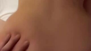 Lo sento tutto - Italiana scopata a pecorina