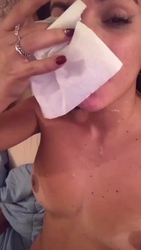 Perchè mi sborri in faccia
