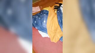 Ti piace che te lo caccio in culo cosi? Si sbattimi