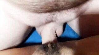 Scopata in primo piano e innaffiata sul pelo