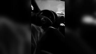 Prendilo tutto in bocca - Pompino in macchina bionda sposata