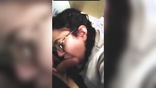 Pausa studio amica secchiona mi fa un pompino