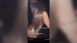 Christina Bertevello balla mezza nuda in discoteca