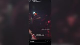 Christina Bertevello balla mezza nuda in discoteca