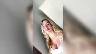 Benedetta tettona italiana