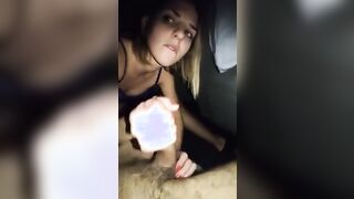 VOGLIO CHE VIENI - Pompino e scopata in macchina con fidanzata