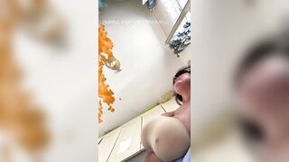 Mora italiana con due tette naturali enormi