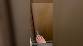 Ragazza italiana con tette enormi in una bella spagnola