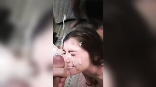 FIdanzata sborrata in faccia